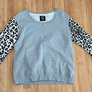 EUC Women’s Fox Racing Leopard Print Crewneck Sweatshirt Black/Gray/White - XL